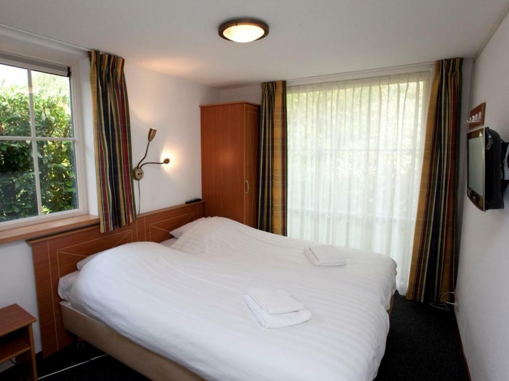 Landal De Veluwse Hoevegaerde Hotel Putten Exterior photo